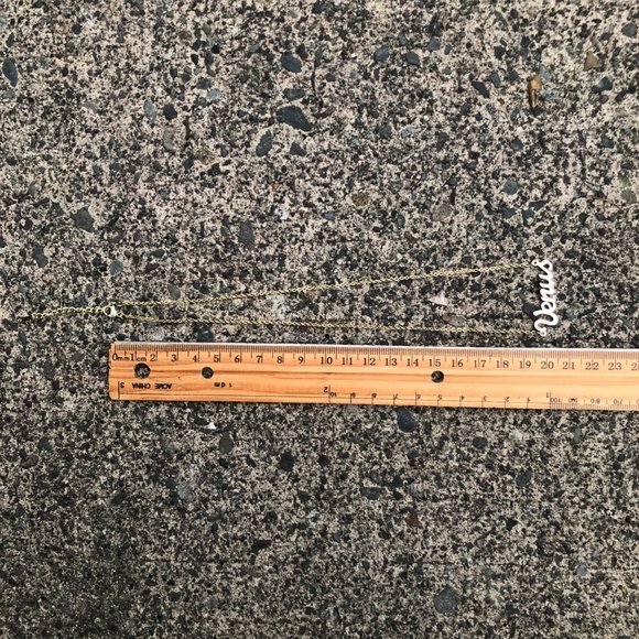 vintage "venus" gold name plate necklace - Picture 8 of 9